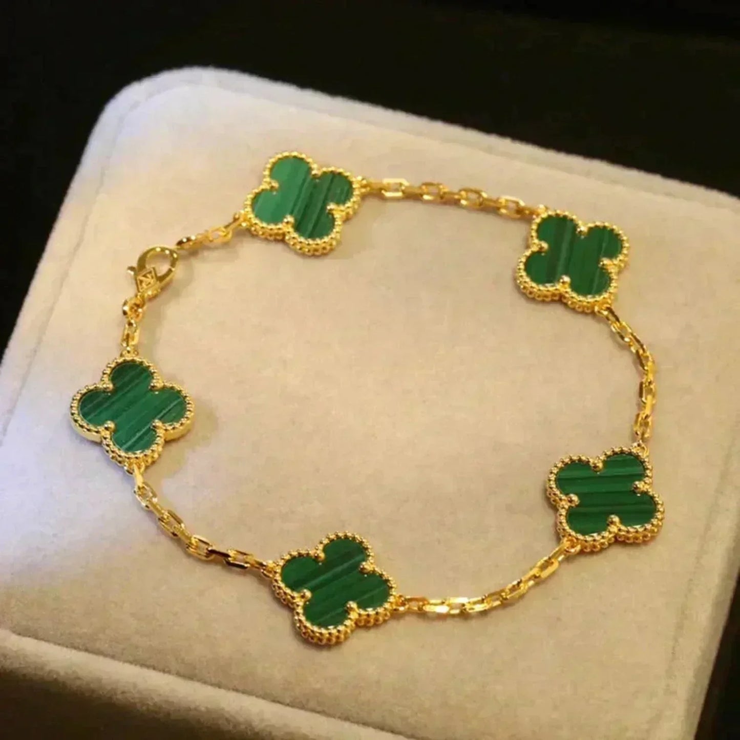 [AuraEcho]CLOVER 5 MOTIFS MALACHITE BRACELET