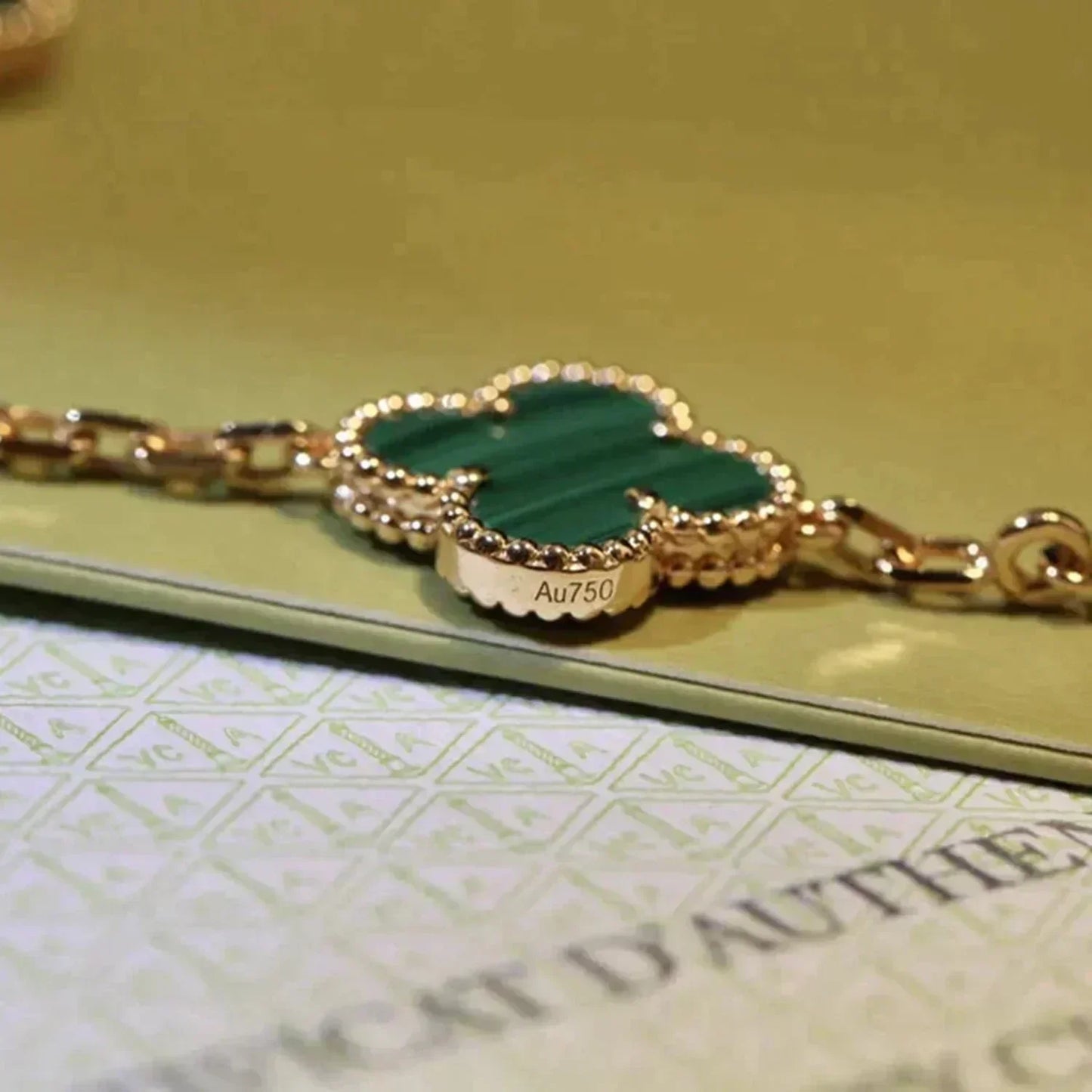 [AuraEcho]CLOVER 5 MOTIFS MALACHITE BRACELET